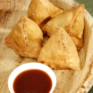 Smosa with Chatni ( 1 Plate)